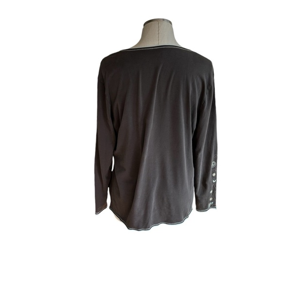 Multicolored V-Neck Long Sleeve Blouse - Picture 2 of 6